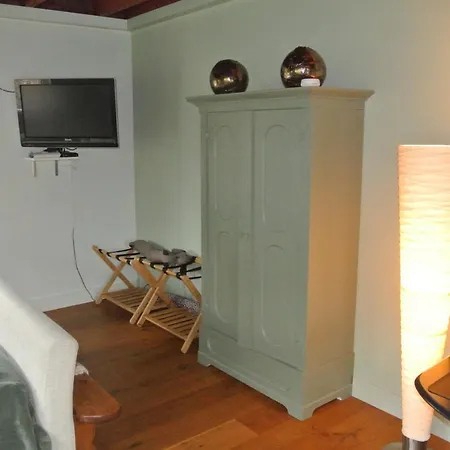 Bed & Breakfast 'klein Geunhuis'